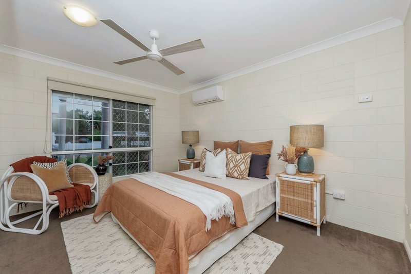 Photo - 4 Mostyn Crescent, Bushland Beach QLD 4818 - Image 7