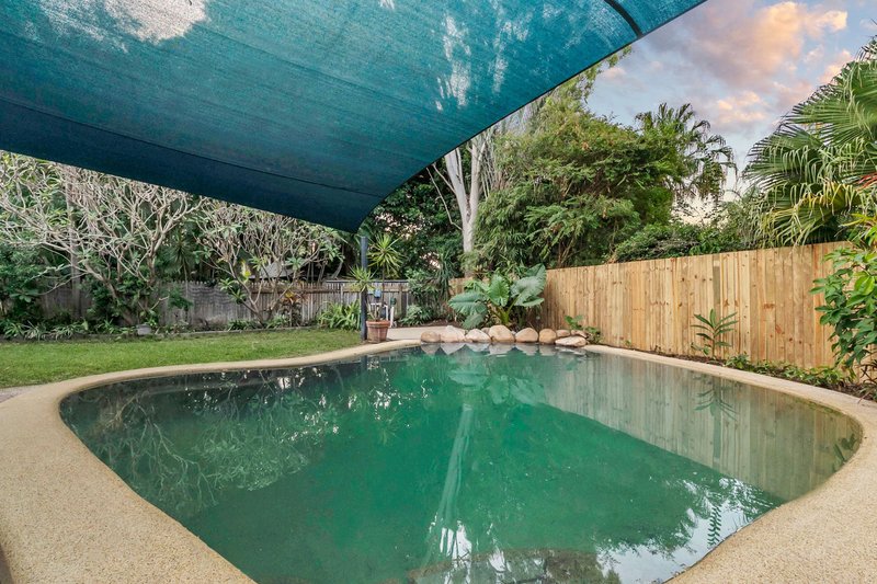 Photo - 4 Mostyn Crescent, Bushland Beach QLD 4818 - Image 8