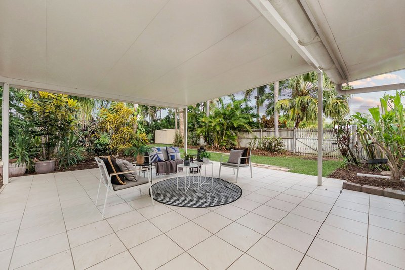 Photo - 4 Mostyn Crescent, Bushland Beach QLD 4818 - Image 9