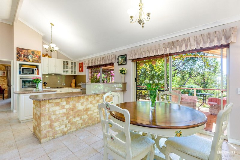 Photo - 4 Mount Dale View, Roleystone WA 6111 - Image 13