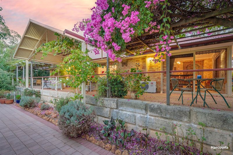 Photo - 4 Mount Dale View, Roleystone WA 6111 - Image 18
