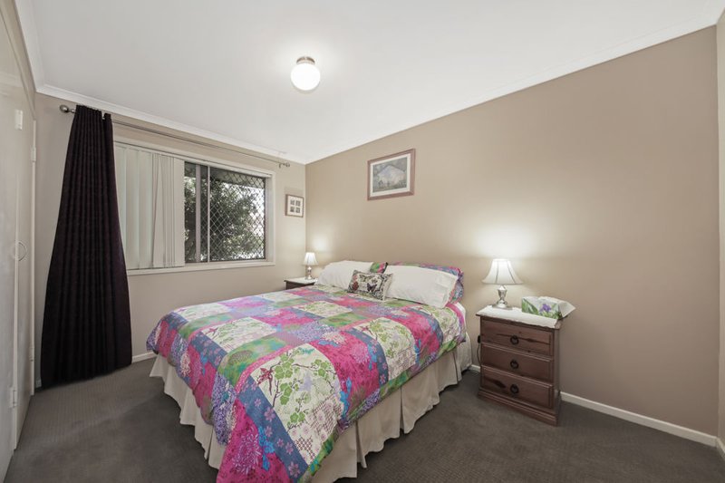 Photo - 4 Mountain Vista Court, Morayfield QLD 4506 - Image 13