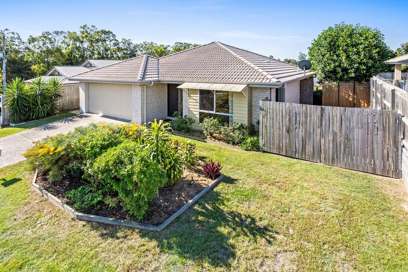 Photo - 4 Moxey St , Marsden QLD 4132 - Image 2