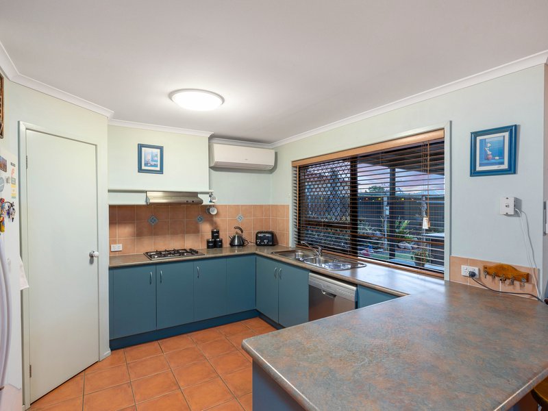 Photo - 4 Muirfield Crescent, Oxley QLD 4075 - Image 6