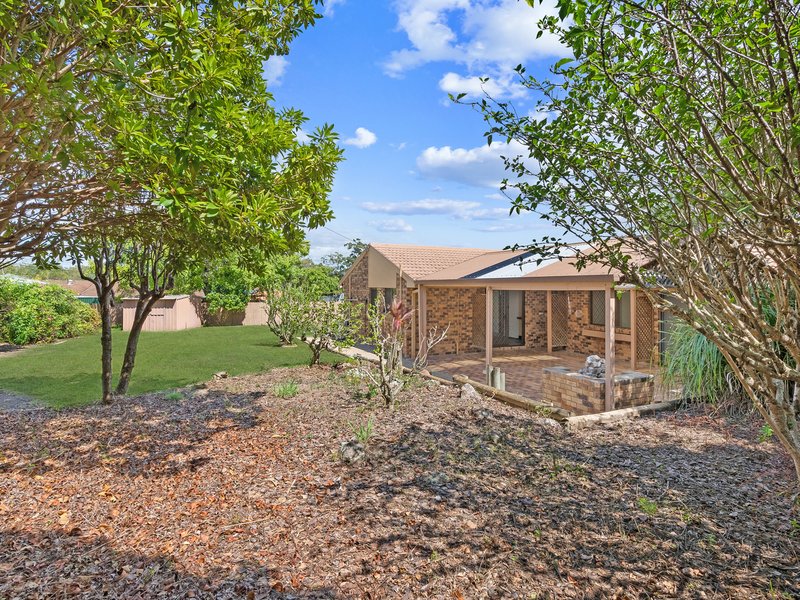 Photo - 4 Muirhead Court, Victoria Point QLD 4165 - Image 2