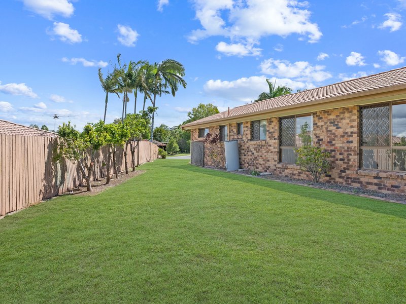 Photo - 4 Muirhead Court, Victoria Point QLD 4165 - Image 3