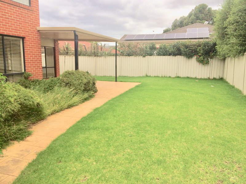 Photo - 4 Muirhead Gardens, Caroline Springs VIC 3023 - Image 21