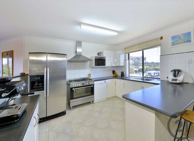 Photo - 4 Mulberry Close, Bouvard WA 6211 - Image 26