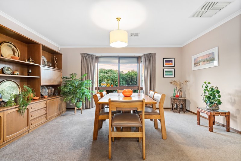 Photo - 4 Mulberry Grove, Aberfoyle Park SA 5159 - Image 6