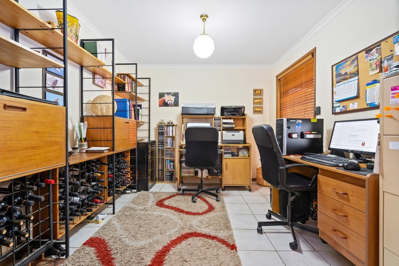 Photo - 4 Mulberry Grove, Aberfoyle Park SA 5159 - Image 17