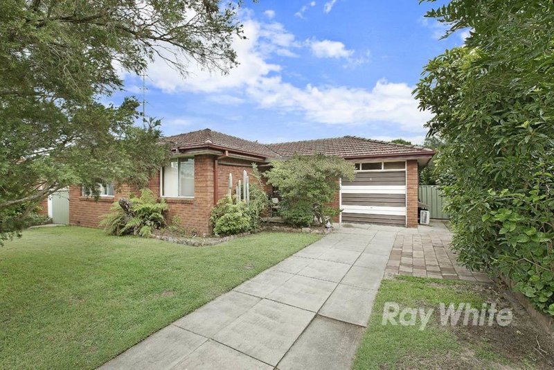 4 Mullard Close, Shortland NSW 2307