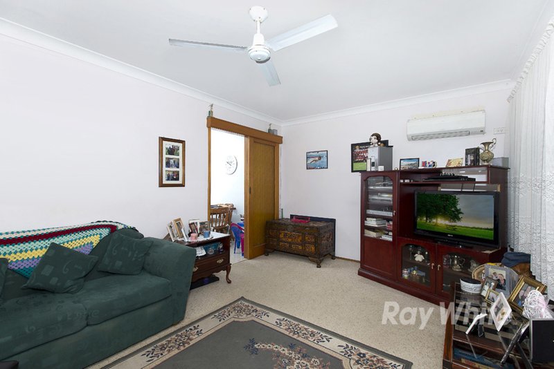 Photo - 4 Mullard Close, Shortland NSW 2307 - Image 5