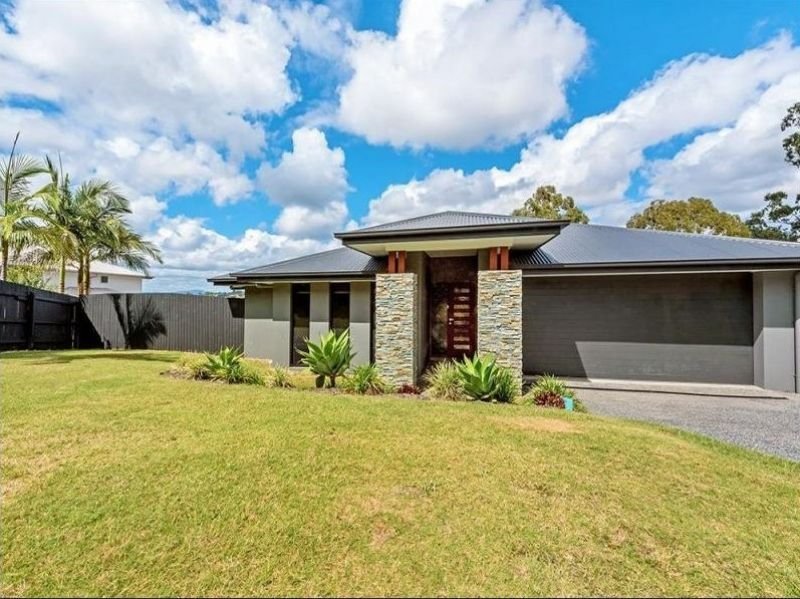 4 Mullingar Place, Carrara QLD 4211