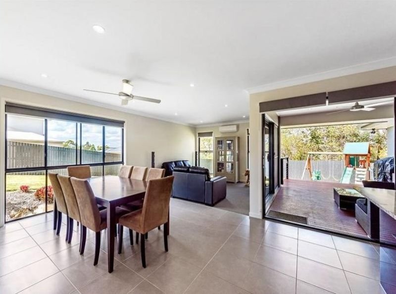 Photo - 4 Mullingar Place, Carrara QLD 4211 - Image 7