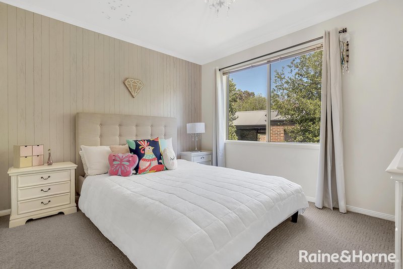 Photo - 4 Munch Place, Sunbury VIC 3429 - Image 24