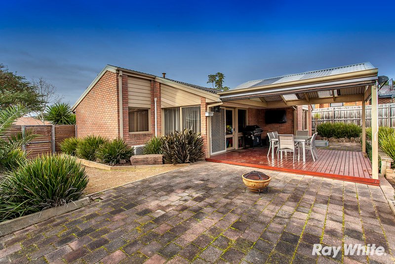 Photo - 4 Murray Crescent, Rowville VIC 3178 - Image 6