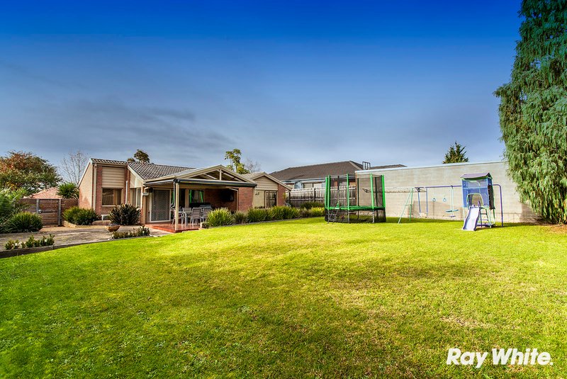Photo - 4 Murray Crescent, Rowville VIC 3178 - Image 7