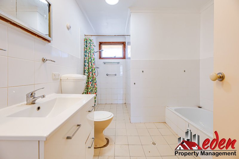 Photo - 4 Myall Avenue, Munno Para SA 5115 - Image 4