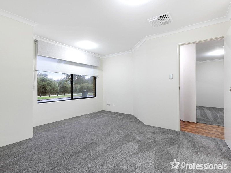 Photo - 4 Myalup Drive, Baldivis WA 6171 - Image 9