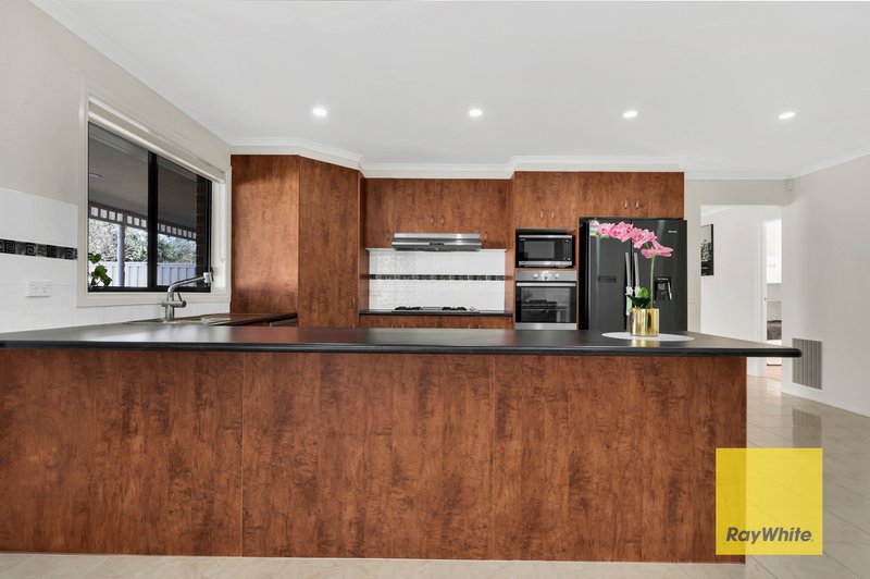 Photo - 4 Myna Street, Epping VIC 3076 - Image 2