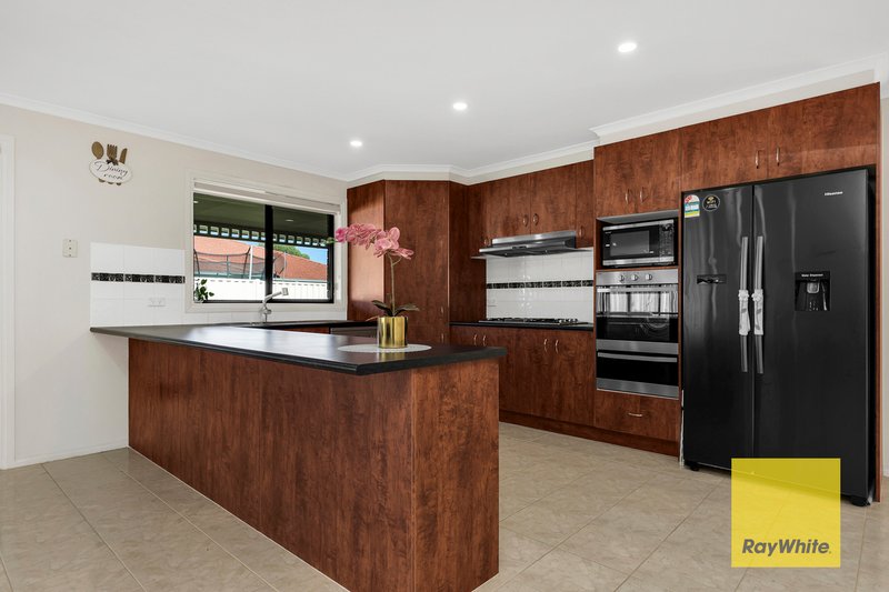 Photo - 4 Myna Street, Epping VIC 3076 - Image 3