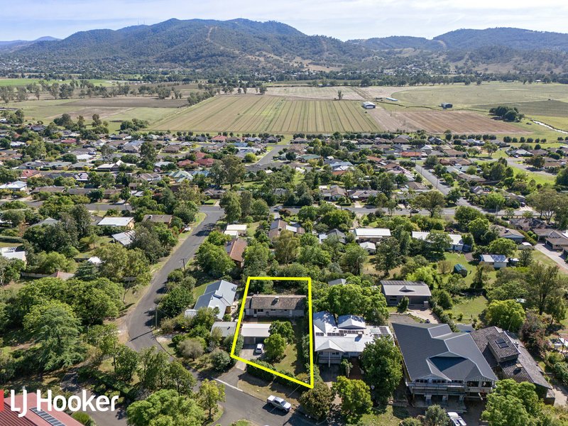 Photo - 4 Myrene Avenue, Calala NSW 2340 - Image 1