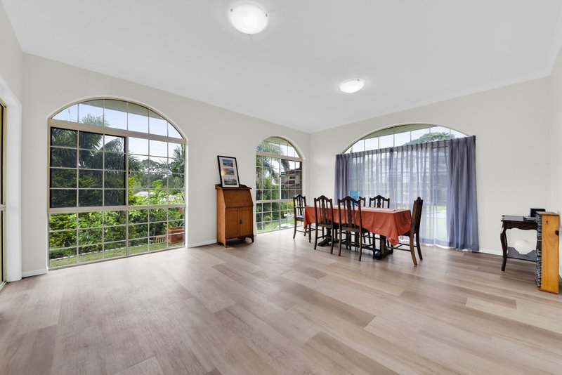 Photo - 4 Myrtle Place, Albany Creek QLD 4035 - Image 8