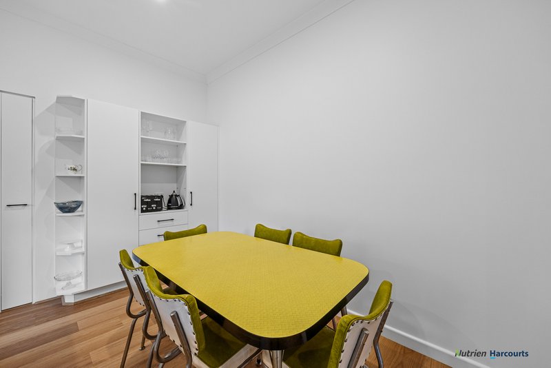 Photo - 4 Myrtle Street, Alexandra VIC 3714 - Image 6