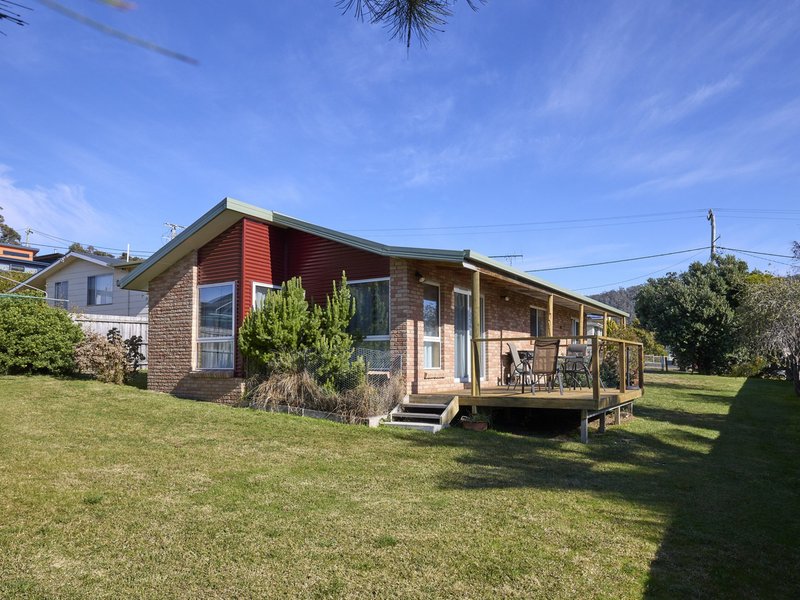 Photo - 4 Nailer Ave , Bicheno TAS 7215 - Image