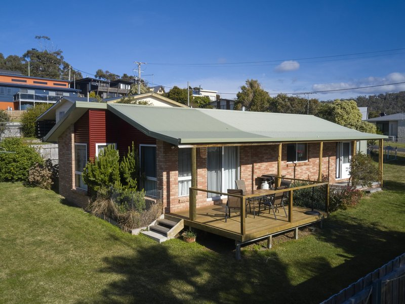 Photo - 4 Nailer Ave , Bicheno TAS 7215 - Image 3