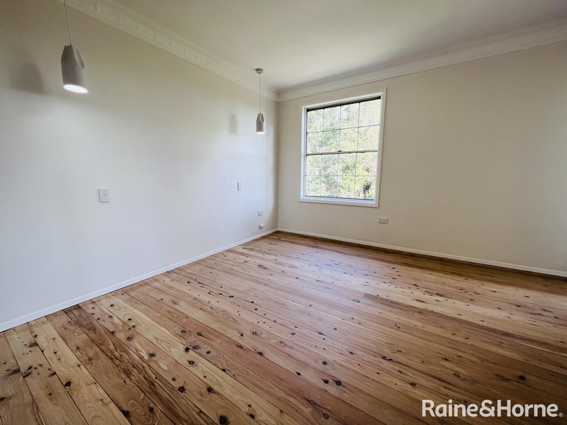 Photo - 4 Narrabeen Road, Leumeah NSW 2560 - Image 6