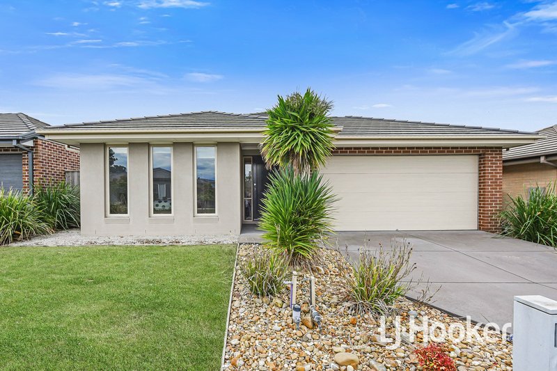 4 Native Retreat, Cranbourne East VIC 3977