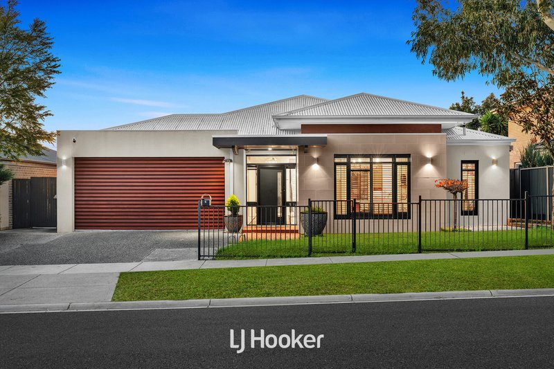 Photo - 4 Nature Circuit, Cranbourne North VIC 3977 - Image 2