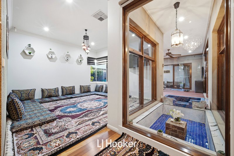Photo - 4 Nature Circuit, Cranbourne North VIC 3977 - Image 5