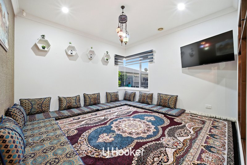 Photo - 4 Nature Circuit, Cranbourne North VIC 3977 - Image 6