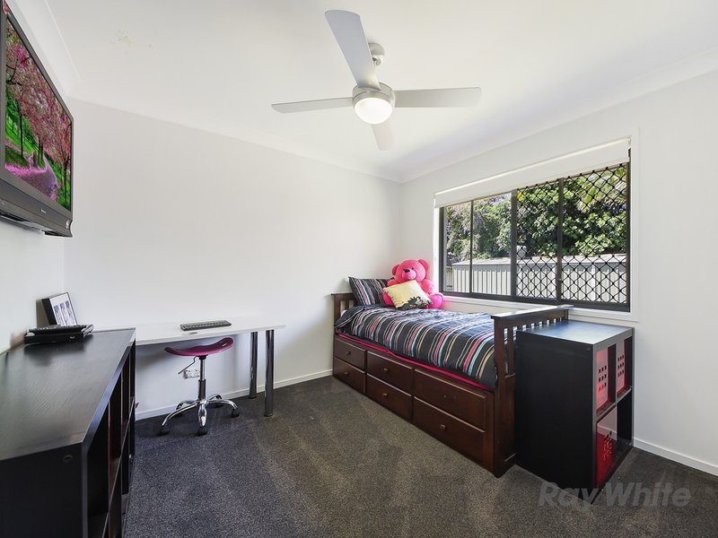 Photo - 4 Neales Street, Murrumba Downs QLD 4503 - Image 18