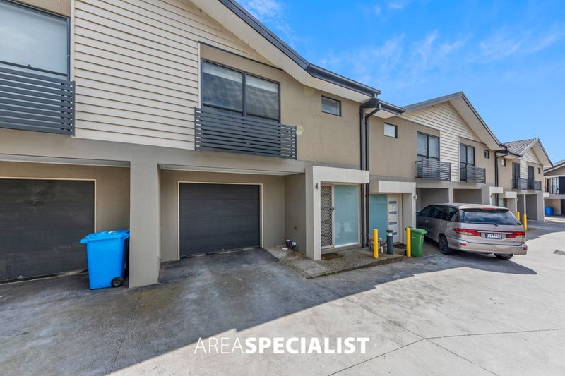 Photo - 4 Nebula Lane, Cranbourne East VIC 3977 - Image 6