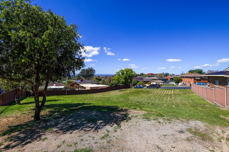 Photo - 4 Neerim Street, Tamworth NSW 2340 - Image 2