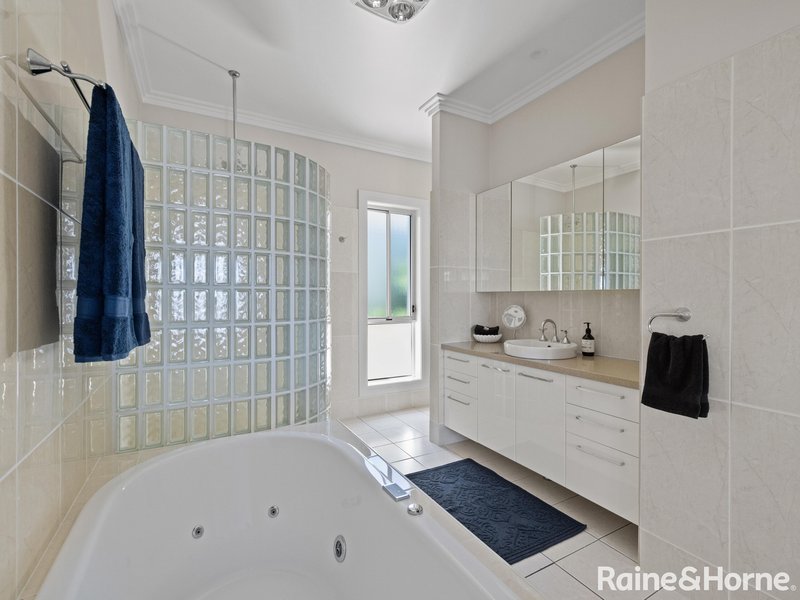 Photo - 4 Negundo Place, Kelso NSW 2795 - Image 14