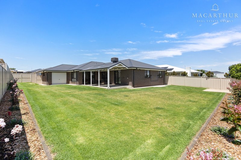 Photo - 4 Nellywanna Street, Gobbagombalin NSW 2650 - Image 18