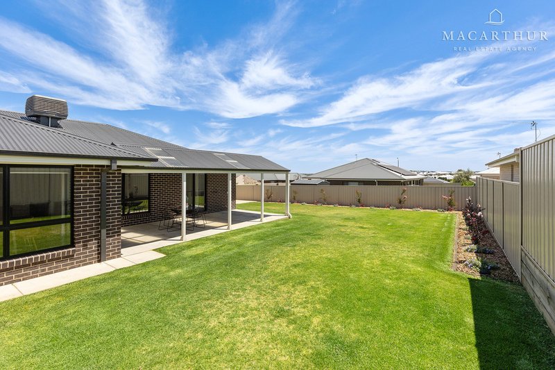 Photo - 4 Nellywanna Street, Gobbagombalin NSW 2650 - Image 19