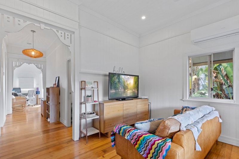 Photo - 4 Nelson Street, Dutton Park QLD 4102 - Image 3