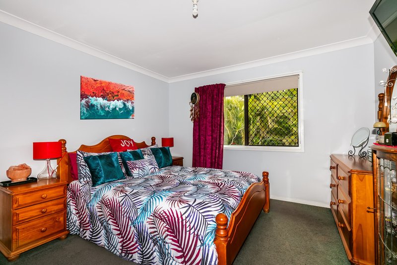 Photo - 4 Nerine Street, Kingston QLD 4114 - Image 5