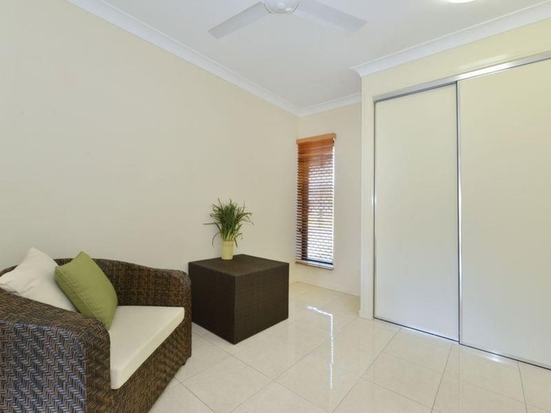 Photo - 4 Newberry Street, Smithfield QLD 4878 - Image 13