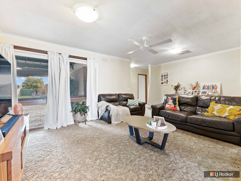 Photo - 4 Newell Street, Lara VIC 3212 - Image 3