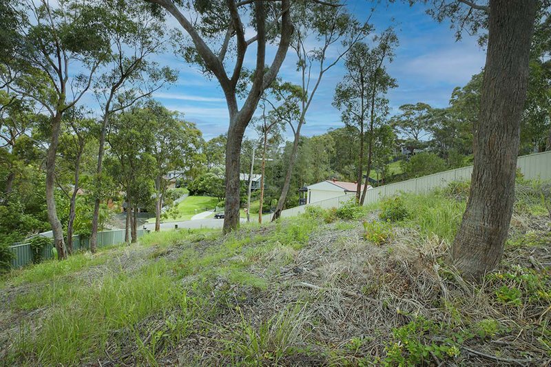 Photo - 4 Newhaven Close, Balmoral NSW 2283 - Image 3