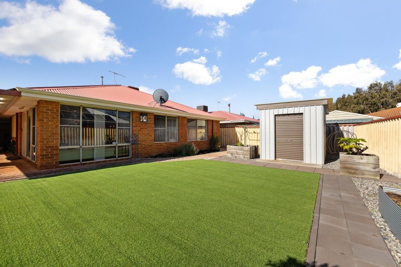 Photo - 4 Newhaven Place, Canning Vale WA 6155 - Image 21