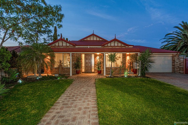 4 Newmarket Retreat, Currambine WA 6028