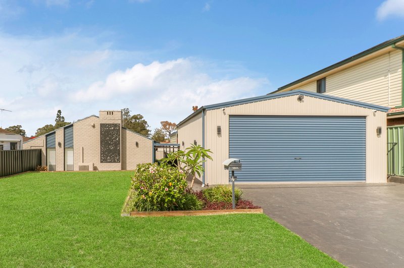 4 Newmoon Place, St Clair NSW 2759