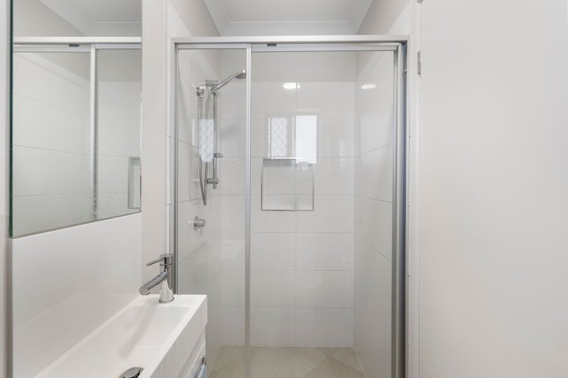 Photo - 4 Ngoro Road, Slacks Creek QLD 4127 - Image 18